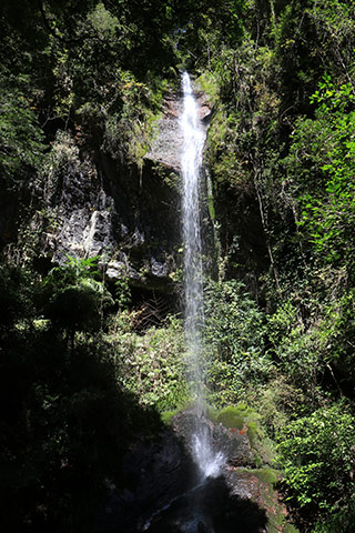 Tsugino Falls